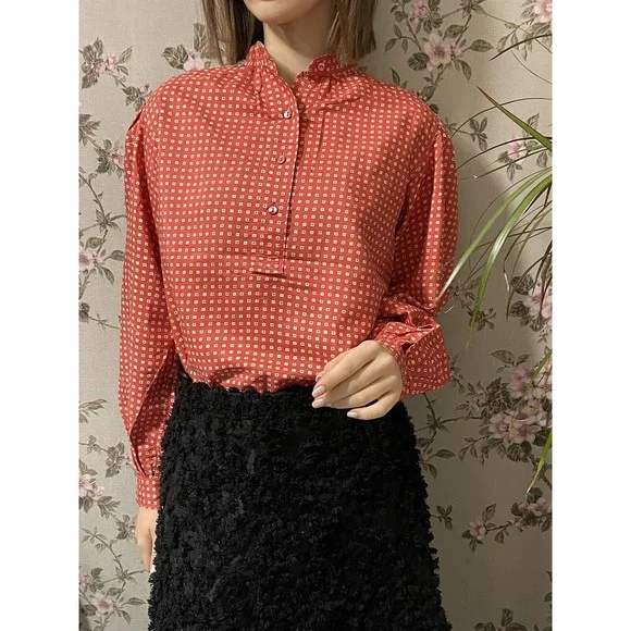 トップス vintage yves saint laurent red blouse Saint Laurent | Tops | Vintage 98 Yves Saint Laurent Rive